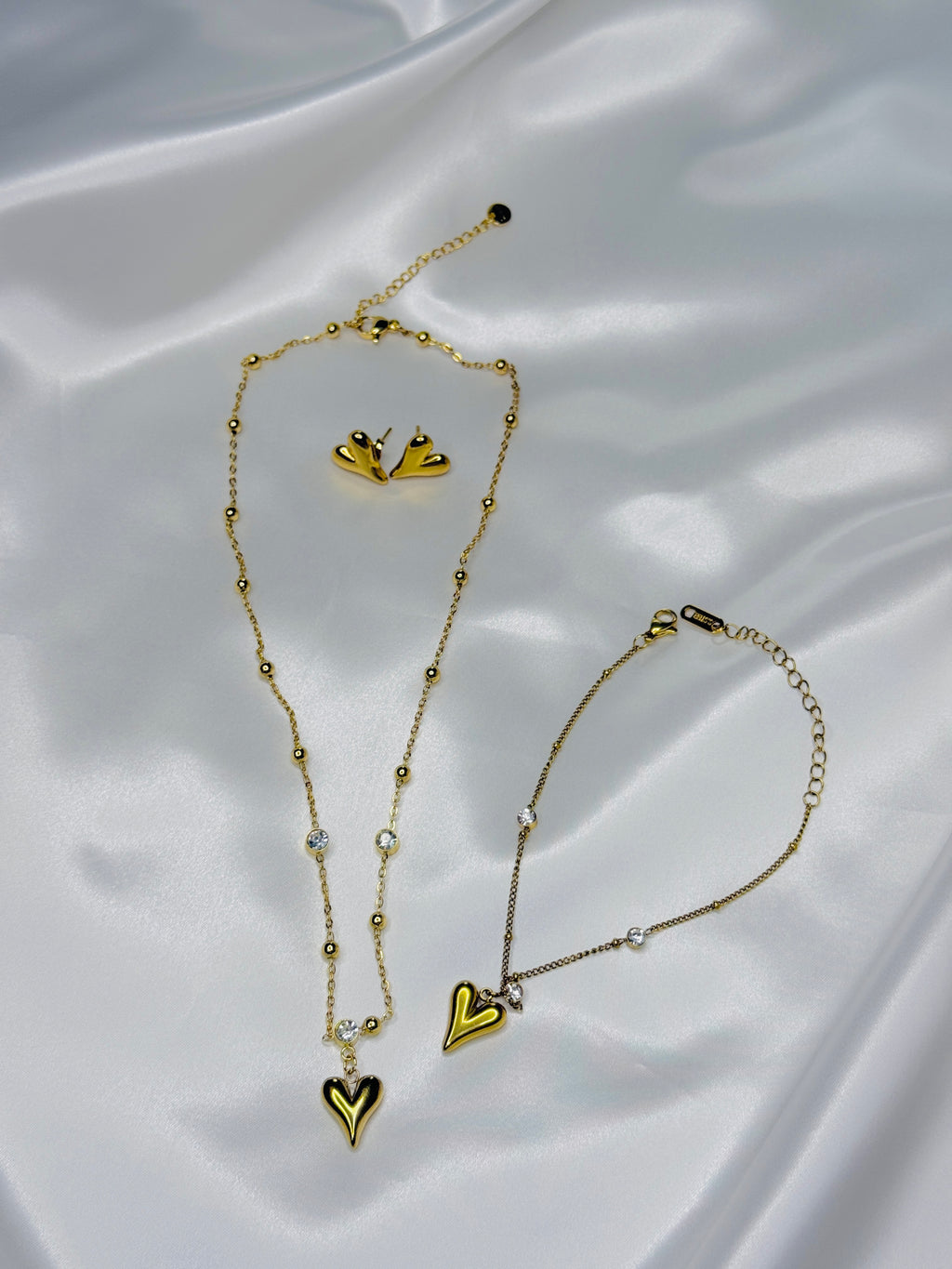 Golden Heart Charm Jewelry Set