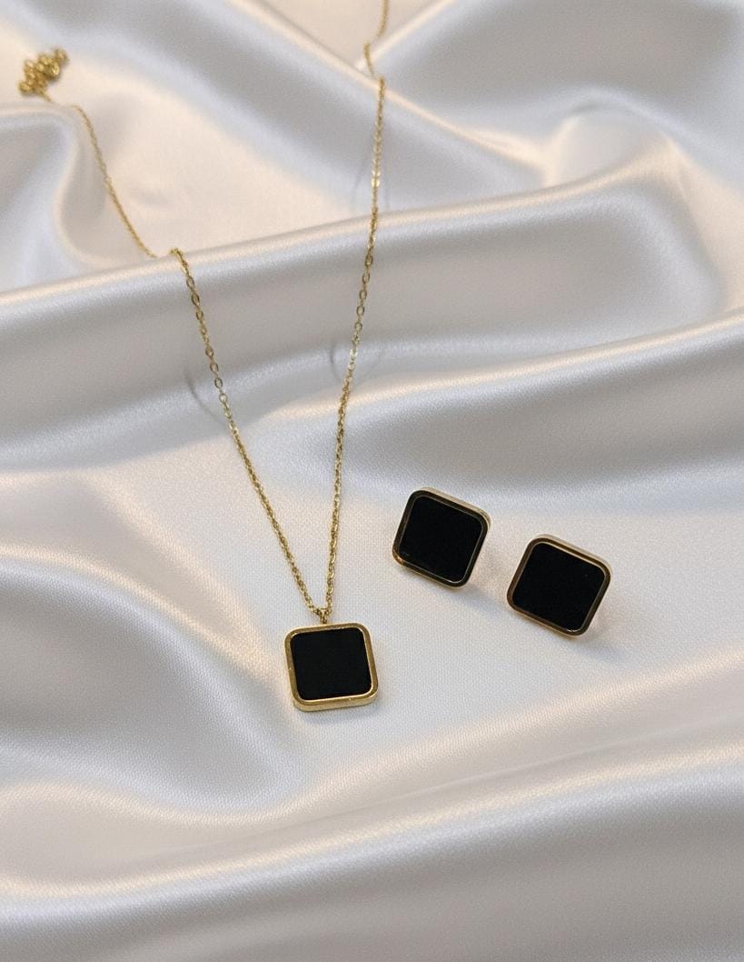 Black Square Minimal Jewelry Set