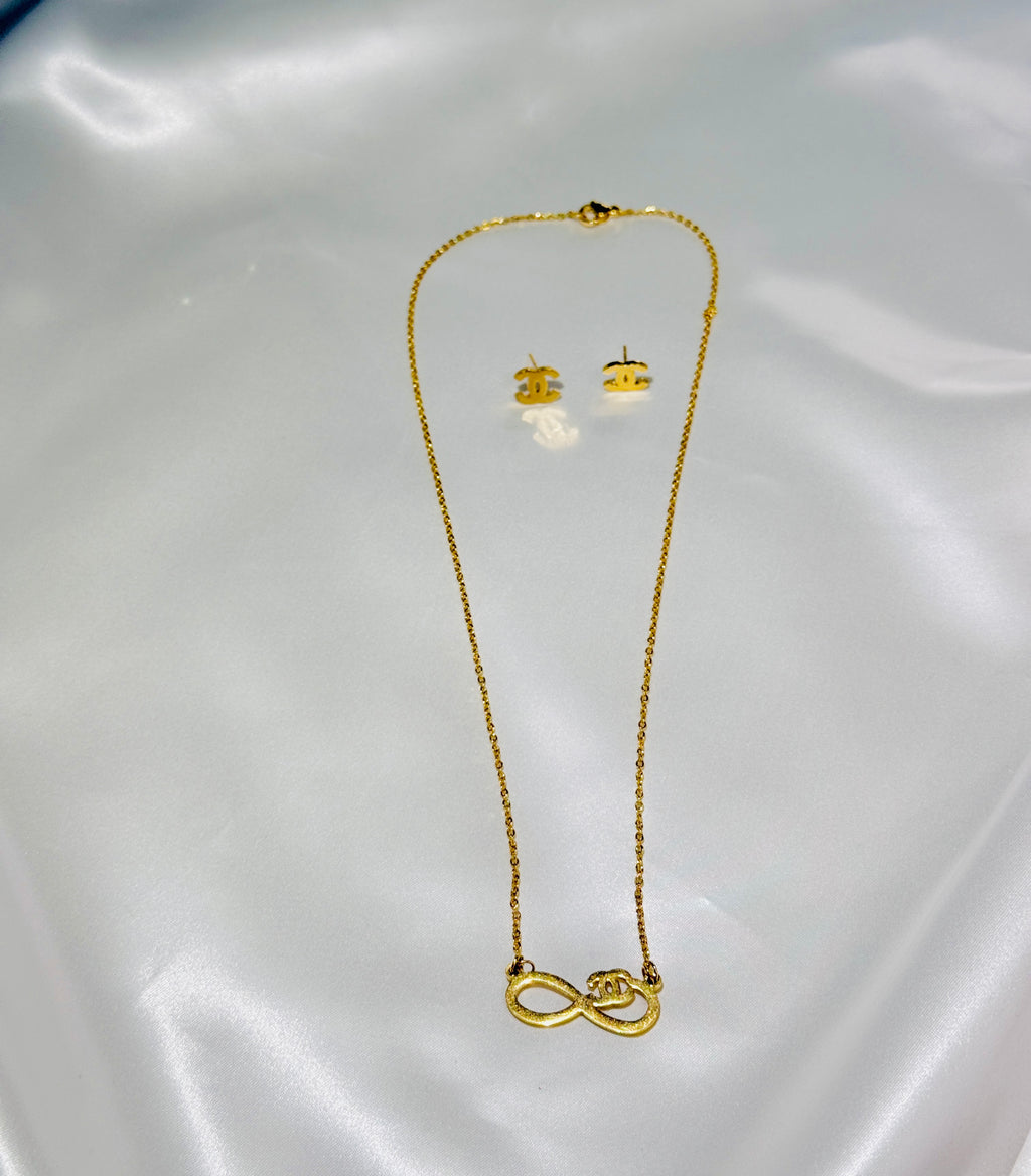Golden Infinity Charm Jewelry Set