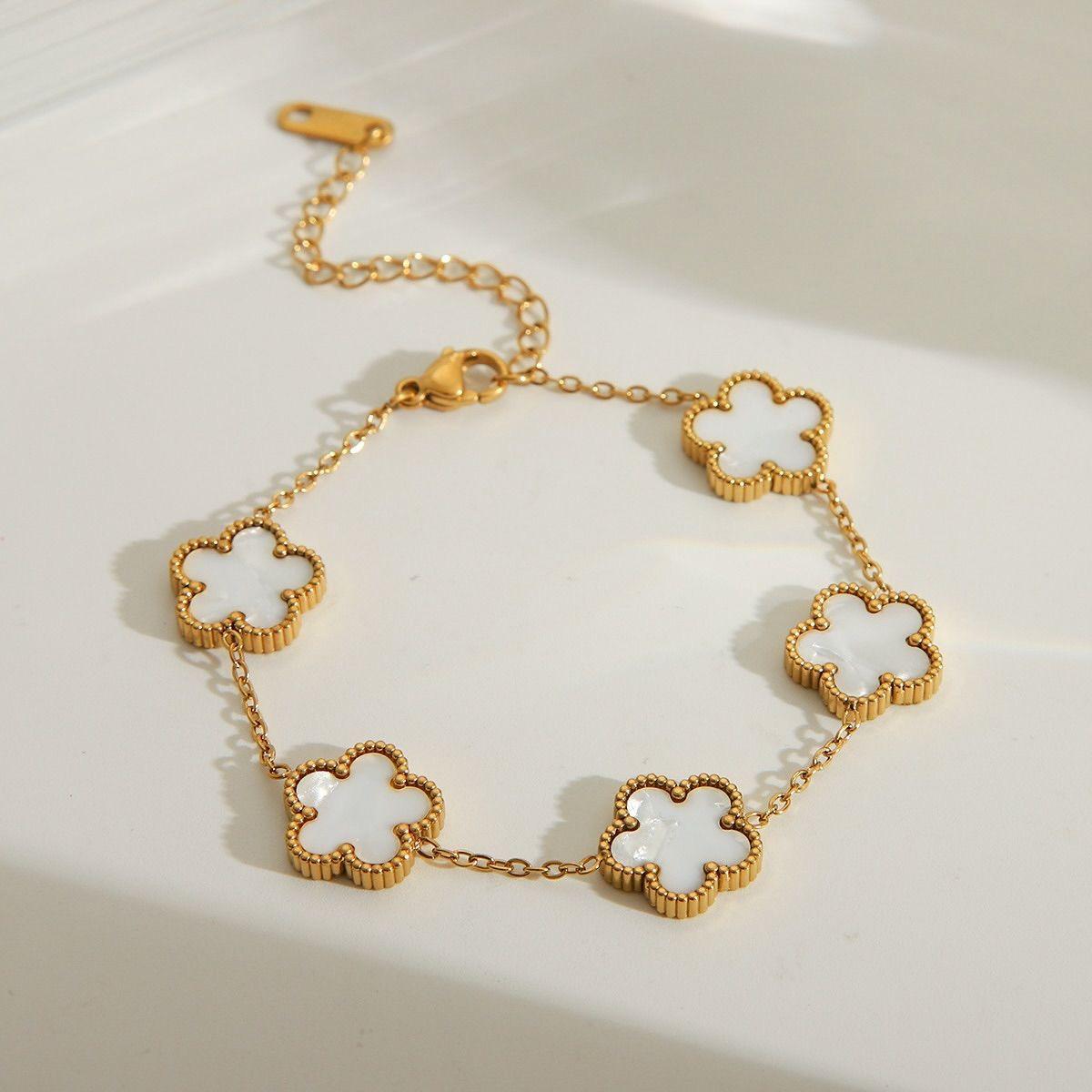 Clover Leaf Chain Bracelet